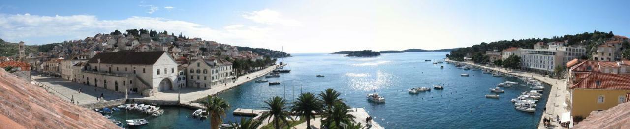 Hvar Attic Modern Design - Town Center With A Great View Hvar Town Exterior foto